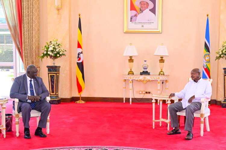 Sudan's Vice President Malik Agar meeting President Yoweri Museveni at State House Entebbe on Thursday. PPU Photo